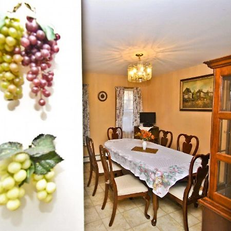Red Rose Cottage By Grand Leisure Travel Іст-Страудсберг Екстер'єр фото
