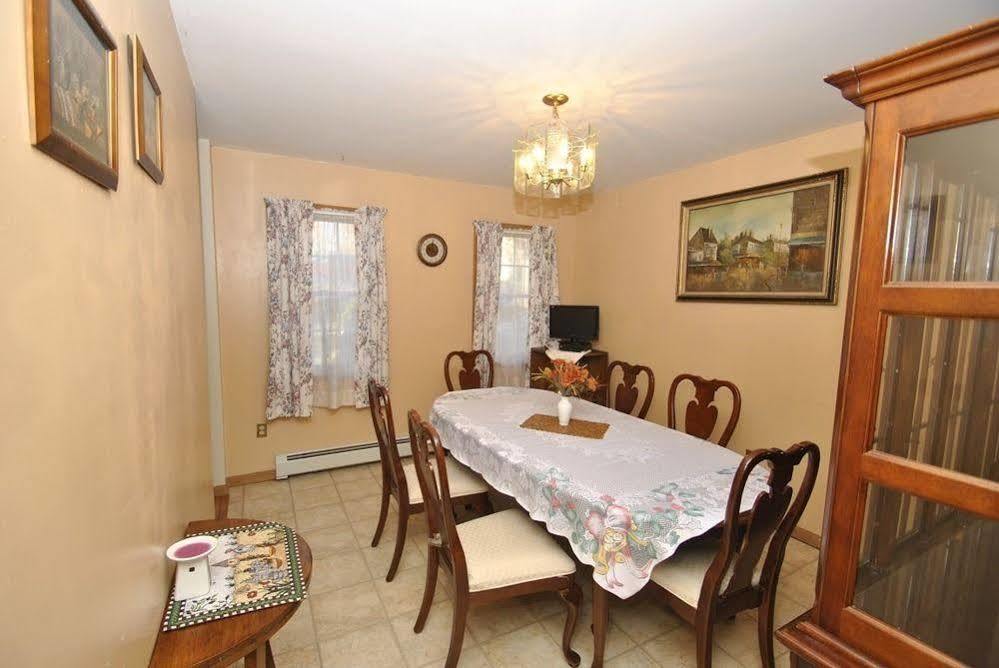 Red Rose Cottage By Grand Leisure Travel Іст-Страудсберг Екстер'єр фото